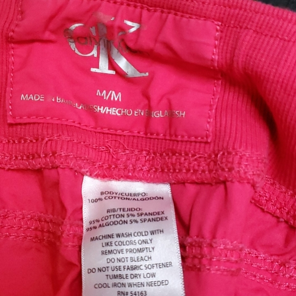 2 pair of capris Adidas and Calvin Klein - Picture 3 of 5